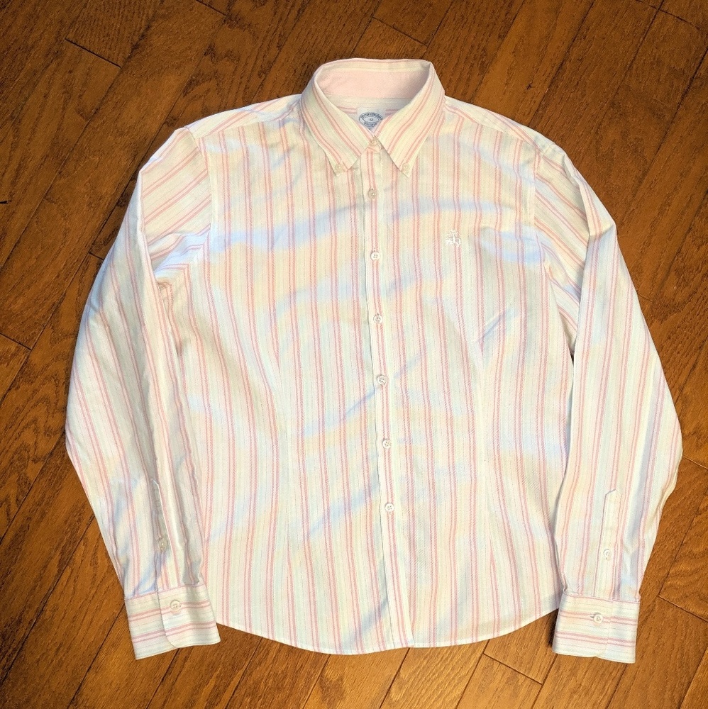Brooks Brothers buttoned shirt 12